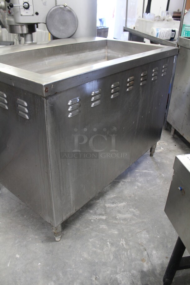 AMAZING! Commercial Stainless Steel Ice Well With Drain. 48x34.5x69 - Image 5 of 6