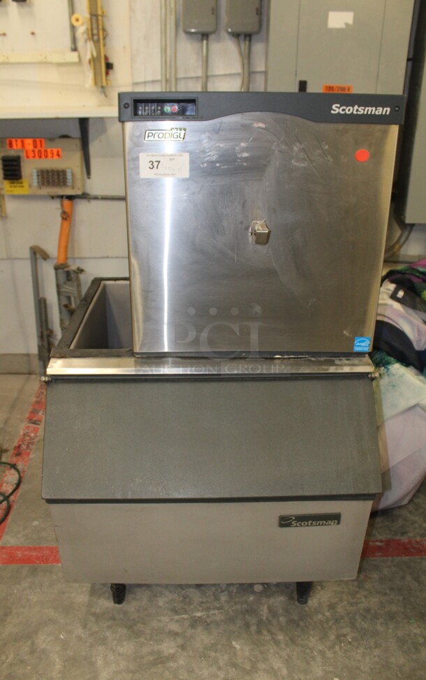 FANTASTIC! Scotsman Model C0322MA-1B Commercial Stainless Steel 365lb/Day Ice Maker With Bin. 31x33x51. 115V/60Hz. Working When Removed! 