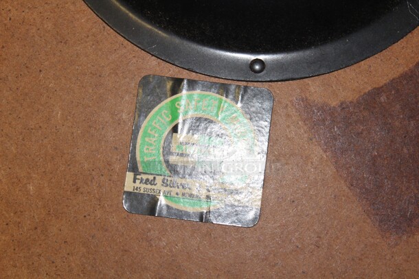 Traffic Safety Mirror. 17.5x17.5x6 - Image 3 of 3