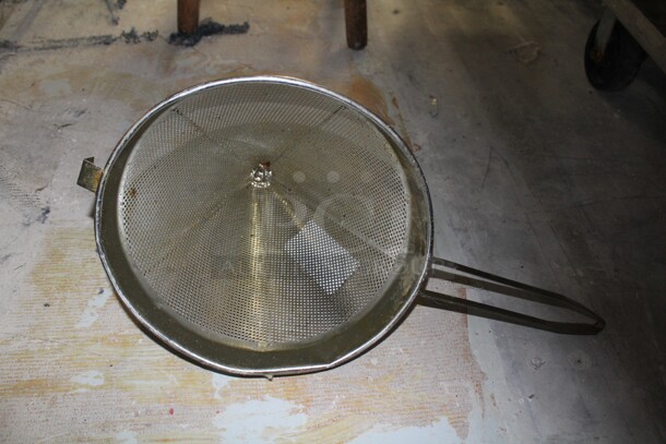 Commercial Strainer. 11x22x12