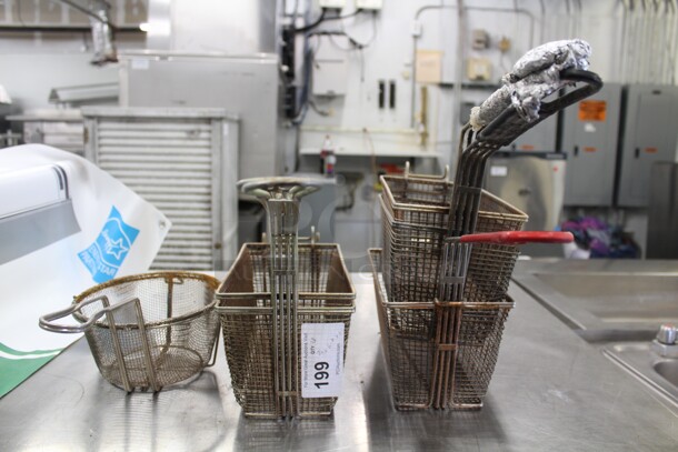 6 Commercial Fryer Baskets. 26x6.5x11. 6X Your Bid! 