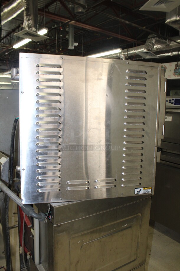 TERRIFIC! Lolo Commercial Stainless Steel Countertop Steamer. 30x28x24.5. 208-240V/60Hz. 3 Phase. Working When Removed! - Image 5 of 6