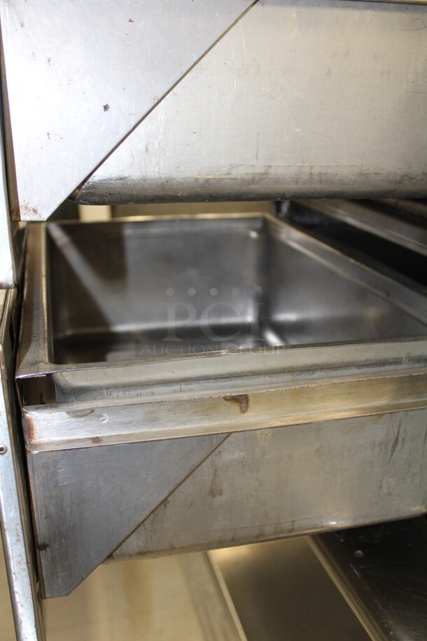 SUPER FIND! Wells Model RW-26 Commercial Stainless Steel 2 Drawer Built In Food Warmer. 29.5x21.5x21. 120V/60Hz. Working When Removed! - Image 4 of 8