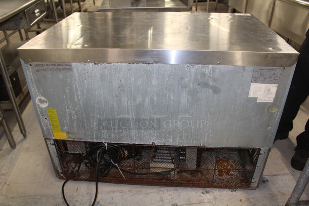 NICE! Entree Model UR48-Q Commercial Stainless Steel Undercounter Refrigerator/Cooler On Commercial Casters. 48x30x35.5. 115V/60Hz. Working When Removed! - Image 5 of 6