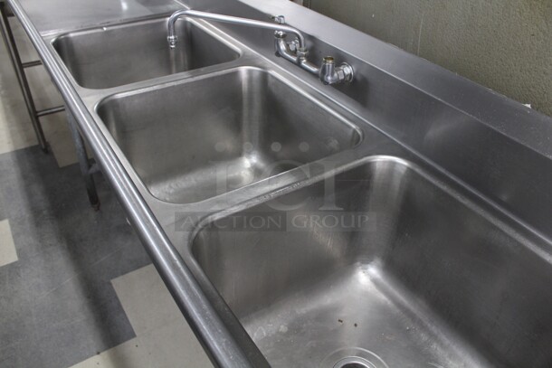 GREAT! Commercial Stainless Steel 3 Compartment Sink With Faucet And Double Drainboards. 113.5x26.5x42 - Image 3 of 6
