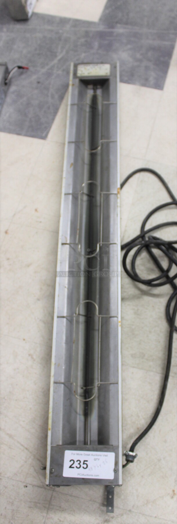 SUPER! Hatco Model GRAH-48 Commercial Stainless Steel Strip Warmer. 48x6x2.5. 120V/60Hz. Working When Removed!