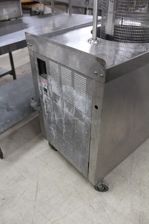 WOW! Giles Model GEF-720 Commercial Stainless Steel Electric Kettle Fryer On Commercial Casters. 75lb Oil Capacity. 24x39x55. 208V/60Hz. 3 Phase. Working When Removed! - Image 7 of 8