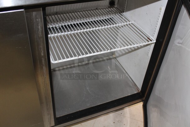 WOW! True Model TWT-72 Commercial Stainless Steel 3 Door Worktop Refrigerator/Cooler. 72.5x30x39. 115V.60Hz. Working When Removed!  - Image 4 of 8