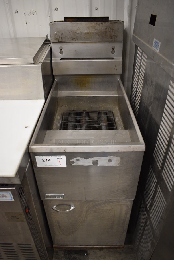 NICE! 2005 Pitco Frialator Model 40C+S Stainless Steel Commercial Floor Style Natural Gas Powered Deep Fat Fryer. 105,000 BTU. 15x30x47