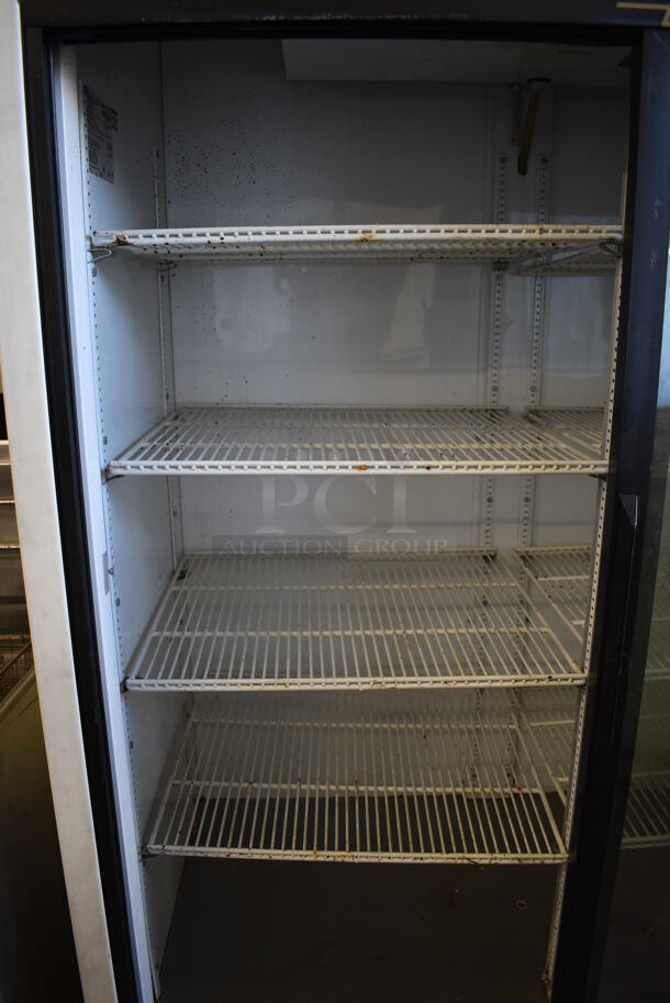 NICE! 2006 True Model GDM-47 Metal Commercial 2 Door Reach In Cooler Merchandiser w/ Poly Coated Racks. 115 Volts, 1 Phase. 54x29x79. Tested and Working! - Image 5 of 8