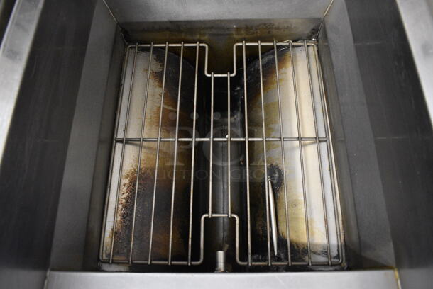 NICE! Frymaster Model GF40SD Stainless Steel Commercial Floor Style Natural Gas Powered Deep Fat Fryer w/ Metal Fry Baskets. 122,000 BTU. 15.5x31x52 - Image 4 of 6