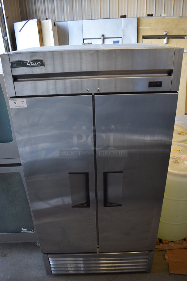 SWEET! 2019 True Model T-35-HC Stainless Steel Commercial 2 Door Reach In Cooler w/ Poly Coated Racks. 115 Volts, 1 Phase. 39x30x78. Tested and Powers On But Compressor Does Not Engage - Image 1 of 7