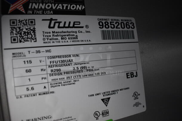 SWEET! 2019 True Model T-35-HC Stainless Steel Commercial 2 Door Reach In Cooler w/ Poly Coated Racks. 115 Volts, 1 Phase. 39x30x78. Tested and Powers On But Compressor Does Not Engage - Image 3 of 7
