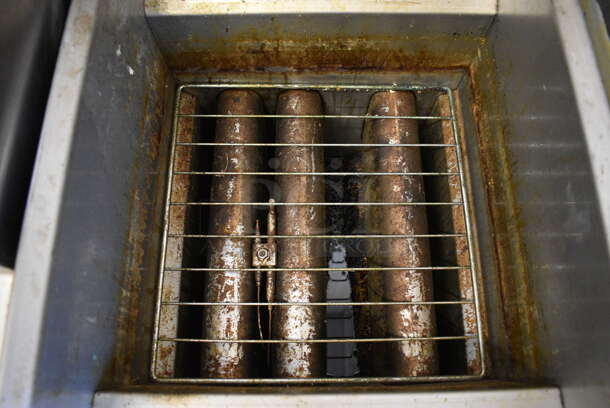 NICE! Tri Star Model TSF-S-4050-N Stainless Steel Commercial Floor Style Natural Gas Powered Deep Fat Fryer w/ 2 Metal Fry Baskets. 38,000 BTU. 15.5x32x47 - Image 5 of 7