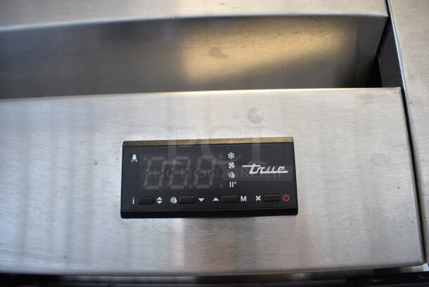 SWEET! 2019 True Model T-35-HC Stainless Steel Commercial 2 Door Reach In Cooler w/ Poly Coated Racks. 115 Volts, 1 Phase. 39x30x78. Tested and Powers On But Compressor Does Not Engage - Image 6 of 7