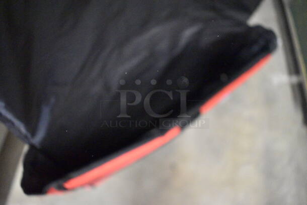 Red Insulated Food Carrying Bag. 18x5x19 - Image 4 of 4