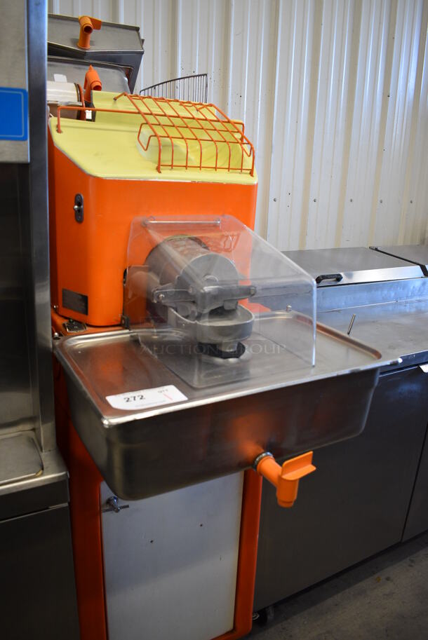 NICE! Juice Tree Model 900 Metal Commercial Floor Style Citrus Juicer on Commercial Casters. 21x48x63. Tested and Working! - Image 4 of 12
