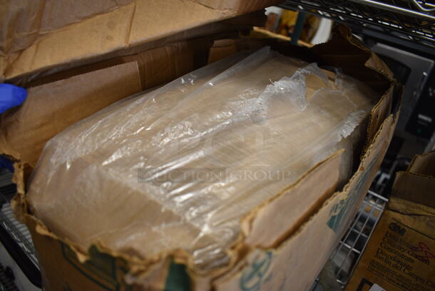 ALL ONE MONEY! Lot of Disposable Food Trays! - Image 2 of 3