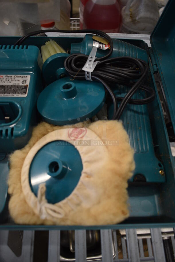 Makita Cordless Polisher w/ Makita Model DC7010 Fast Charger in Hard Case. 10.5x10x3 - Image 3 of 4
