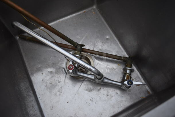 Stainless Steel Commercial 3 Bay Sink w/ Dual Drainboards. 91x25x44. Bays 16x19x14. Drainboards 18x21x2 - Image 4 of 6
