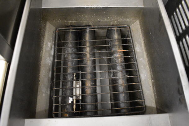 NICE! 2005 Pitco Frialator Model 40C+S Stainless Steel Commercial Floor Style Natural Gas Powered Deep Fat Fryer. 105,000 BTU. 15x30x47 - Image 5 of 8