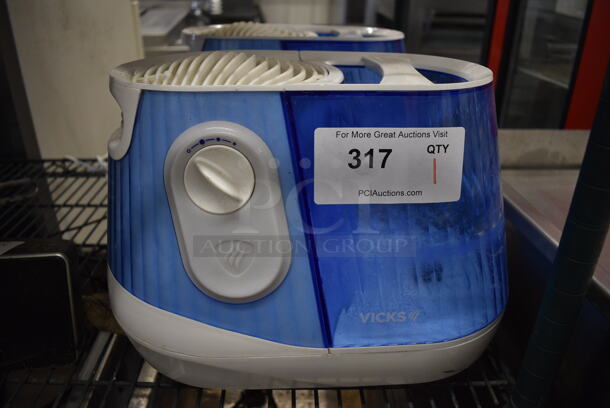 Kaz Model V4450 Countertop Humidifier. 9x14x10.5