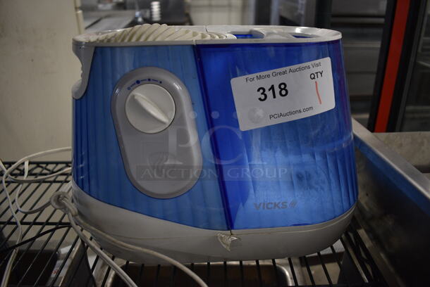 Kaz Model V4450 Countertop Humidifier. 9x14x10.5 - Image 1 of 3
