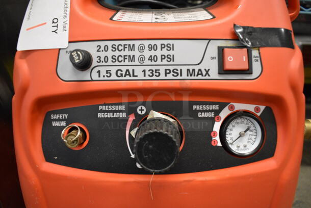 Duramax 1.5 Gallon Tank Air Compressor. 12x11x23 - Image 3 of 4
