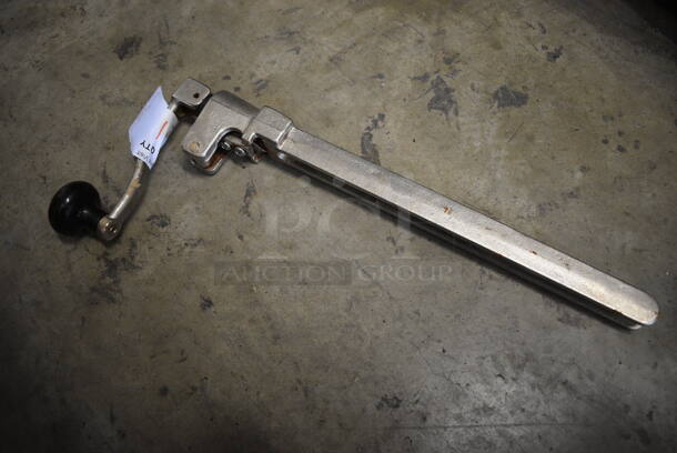 Metal Commercial Can Opener. 7x2x16