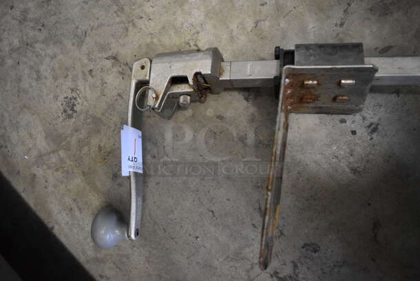 Metal Commercial Can Opener w/ Mount. 9x4x21 - Image 2 of 3