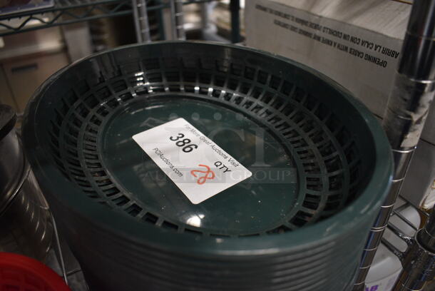 28 Dark Green Poly Food Baskets. 12x9x2. 28 Times Your Bid! - Image 2 of 3