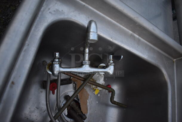 Stainless Steel Commercial Single Bay Sink. 25x26x42. Bay 16x21x12 - Image 4 of 5