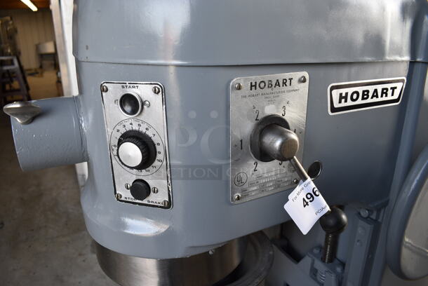 FANTASTIC! Hobart Model L-800 Metal Commercial Floor Style 80 Quart Planetary Mixer w/ Stainless Steel Mixing Bowl, Dough Hook and Paddle Attachments. 208 Volts, 3 Phase. 28x43x55 - Image 4 of 9