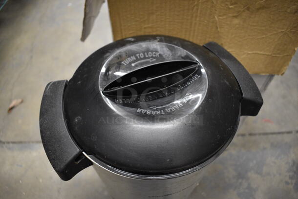 IN ORIGINAL BOX! Hamilton Beach Chrome Finish Beverage Holder Dispenser. 10x10x17 - Image 3 of 3