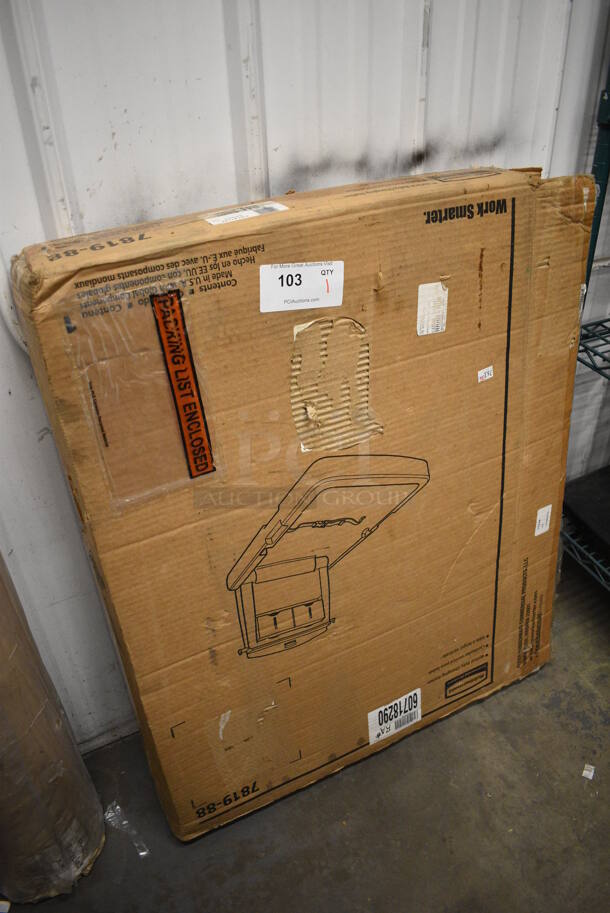 IN ORIGINAL BOX! Rubbermaid Vertical Baby Diaper Changing Station.  - Image 2 of 4