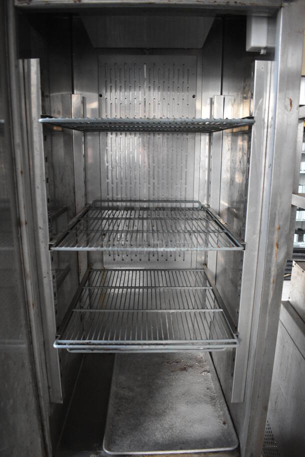 NICE! Avantco Model 178CFD1RR Stainless Steel Commercial Single Door Reach In Cooler on Commercial Casters. 115 Volts, 1 Phase. 29x33x82.5. Tested and Working! - Image 5 of 8
