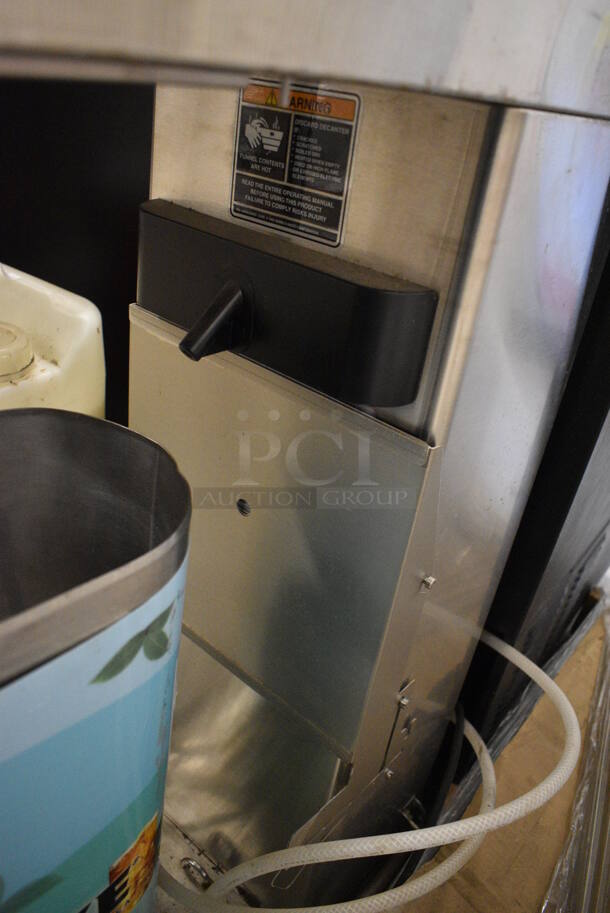 NICE! 2009 Bunn Model ITCB-DV Stainless Steel Commercial Countertop Iced Tea Machine w/ Beverage Holder Dispenser. 120 Volts, 1 Phase. 10x24x34 - Image 4 of 5
