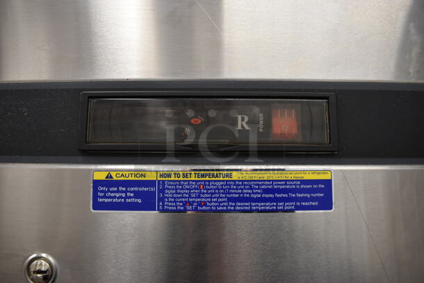 GREAT! Everest Model ESR2 Stainless Steel Commercial 2 Door Reach In Cooler on Commercial Casters. 115 Volts, 1 Phase. 50x32x79. Tested and Working! - Image 3 of 6