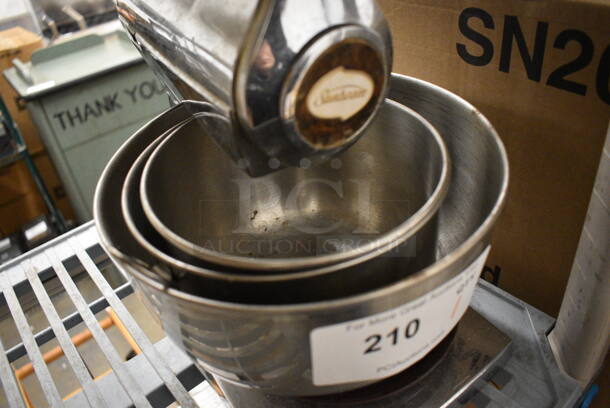 Sunbeam Metal Countertop Planetary Mixer w/ Metal Mixing Bowls. 120 Volts, 1 Phase. 9x17x13 - Image 3 of 5