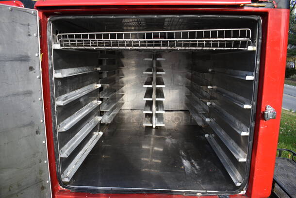 2004 Chevrolet Silverado 1500 w/ Extended Cab and Reefer Trailer Attachment; 1 Cold Compartment and 3 Hot Compartments. VIN 1GCEC19V04E303712. Odometer Reads 115,499. Vehicle Runs and Drives! Title Is Free and Clear. See Lot 2 For Additional Pictures! - Image 11 of 12