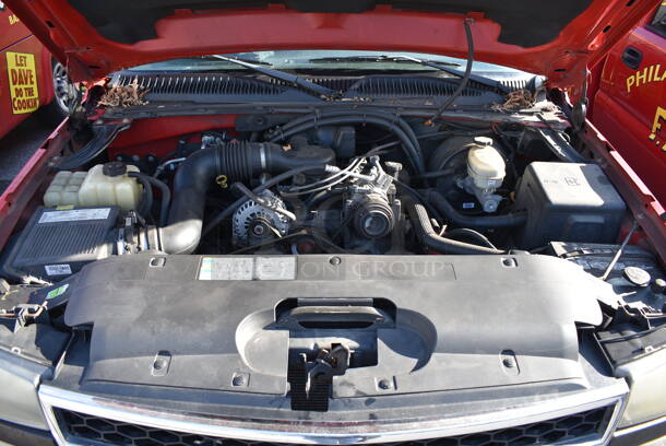 2006 Chevrolet Silverado 1500 w/ Reefer Trailer Attachment; 2 Cold Compartments and 2 Hot Compartments. VIN 3GCEC14X36G155656. Odometer Reads 101,520. Vehicle Runs and Drives! Title Is Free and Clear. See Lot 6 For Additional Pictures! - Image 4 of 12