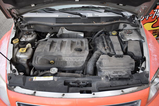 2007 Dodge Caliber 4 Door Hatchback. Has Brand New Battery Installed. VIN 1B3HB28B27D231808. Odometer Reads 102,150. Vehicle Runs and Drives! Title Is Free and Clear. See Lot 10 For Additional Pictures! - Image 5 of 12