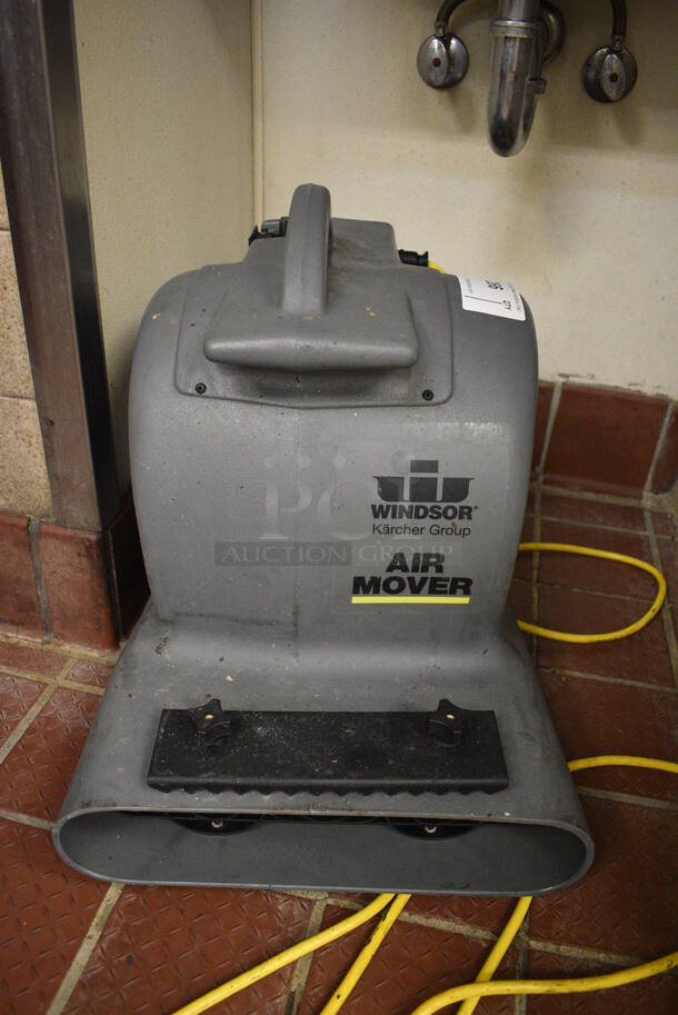 Windsor Gray Poly Floor Style Air Mover. 16x20x21. Unit Was Working When Restaurant Closed!