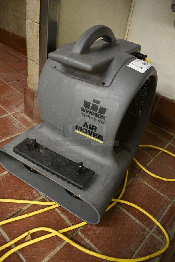 Windsor Gray Poly Floor Style Air Mover. 16x20x21. Unit Was Working When Restaurant Closed! - Image 2 of 4