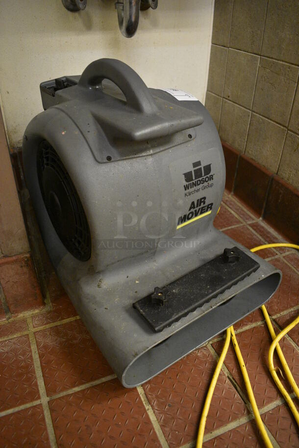 Windsor Gray Poly Floor Style Air Mover. 16x20x21. Unit Was Working When Restaurant Closed! - Image 3 of 4