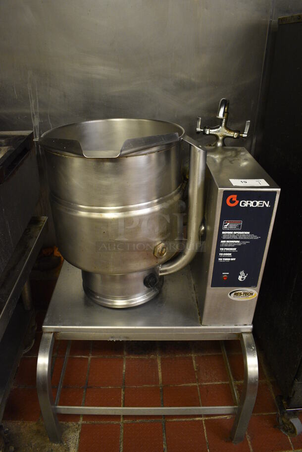 BEAUTIFUL! 2005 Groen Model TDB-40 Stainless Steel Commercial Electric Powered 40 Gallon Tilting Kettle. 208 Volts, 3 Phase. BUYER MUST REMOVE. 28x28x45. Unit Was Working When Restaurant Closed! - Image 1 of 7