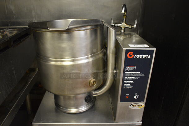 BEAUTIFUL! 2005 Groen Model TDB-40 Stainless Steel Commercial Electric Powered 40 Gallon Tilting Kettle. 208 Volts, 3 Phase. BUYER MUST REMOVE. 28x28x45. Unit Was Working When Restaurant Closed! - Image 4 of 7