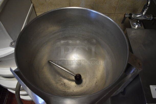 BEAUTIFUL! Groen Model TDB-40 Stainless Steel Commercial Floor Style 40 Quart Electric Powered Tilting Kettle. 28x28x48. Unit Was Working When Restaurant Closed! - Image 5 of 8