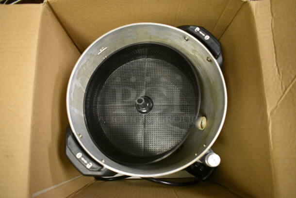 IN ORIGINAL BOX! Proctor Silex Chrome Finish Coffee Urn. 11x11x18 - Image 5 of 5