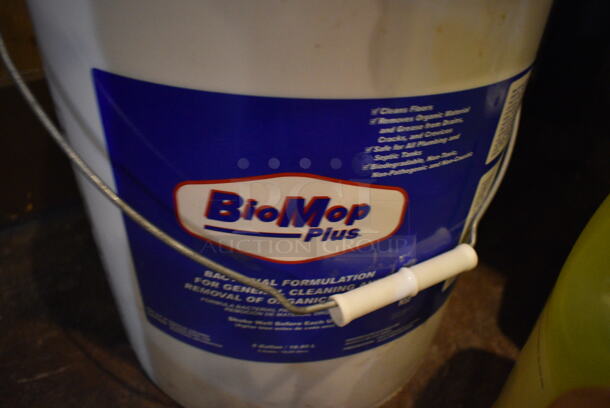 5 Various Cleaner; BioMop Plus, Murphy's Oil Soap, Ecolab Kool Klene No Thaw Freezer Cleaner, Ecolab Lime-A-Way Multipurpose Lime Scale Remover, Ecolab Oasis 255 SF Industrial Strength Glass Cleaner Concentrate. 5 Times Your Bid! - Image 2 of 6